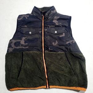 MICHAEL KORS Squaw Faux Shearling Camo Zip Vest Sherpa Fleece MENS SIZE XL EUC